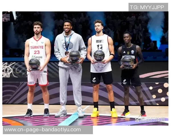 申京生涯第11场比赛创佳绩30分10板5助仅次于哈登和大梦成为队史第三多 申京生涯第11场比赛创佳绩30分10板5助仅次于哈登和大梦成为队史第三多