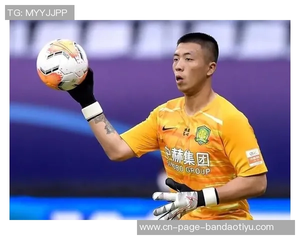 郭全博神勇表现连扑两球令对手外援无奈抱头痛惜展现门将绝技 郭全博神勇表现连扑两球令对手外援无奈抱头痛惜展现门将绝技